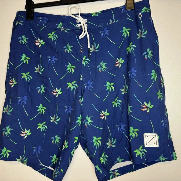 American Eagle Swim Trunks Tree desing size L - Picture 2 of 14